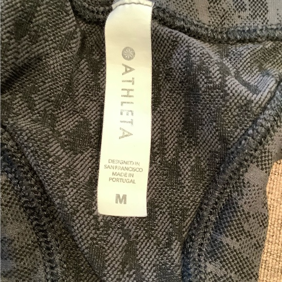 Athleta Razorback Tee Shirt - Size M - Picture 2 of 4